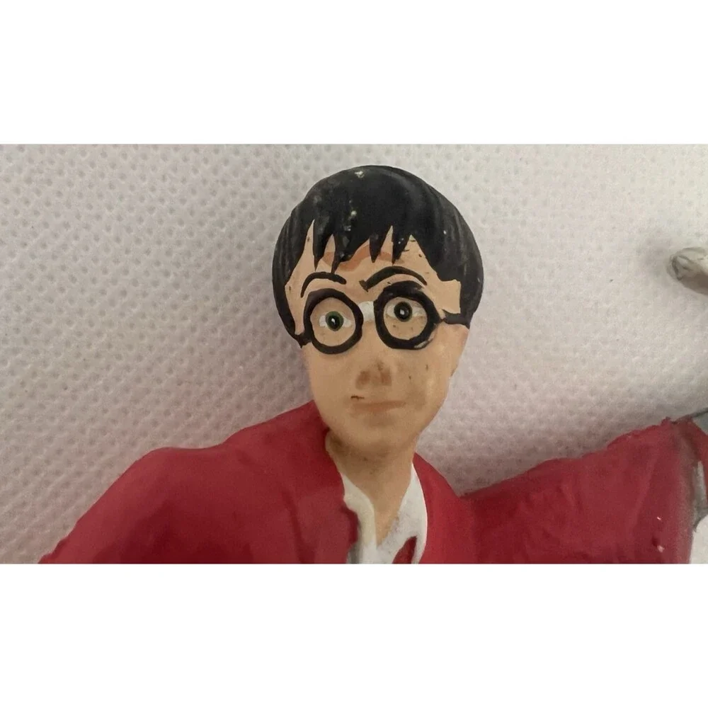 HARRY POTTER QUIDDITCH ORNAMENT WARNER BROTHERS 2000 christmas